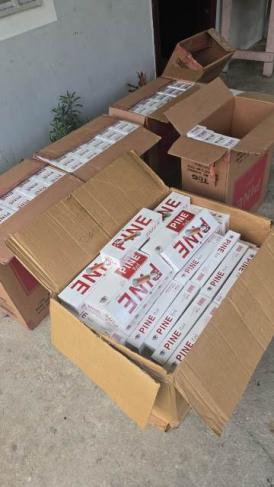 Aduanas retiene cigarrillos de contrabando en Paso Canoas