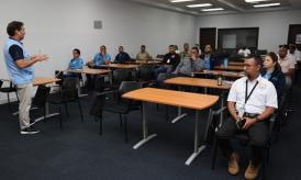 Colaboradores de aduana se capacitan en detección de sustancias ilícitas en carga aérea