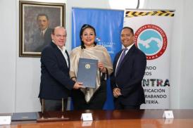 Autoridad de Aduanas y Alianza Contra el Comercio Ilícito firman Acuerdo de Cooperación 