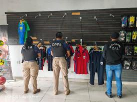 Se retienen camisetas de la selección presuntamente falsificadas