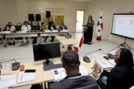 Especialistas del Departamento de Energía de EU entrenan a inspectores de la Autoridad de Aduanas y el Caribe