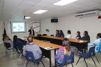 Fundación Enséñame a Vivir imparte charla sobre Autismo en Aduanas