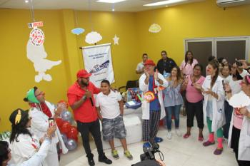 Aduanas participa de la carrera “Relevo por la vida” auspiciado por Fanlyc y homenajea a David Morales, ahijado de la fundación