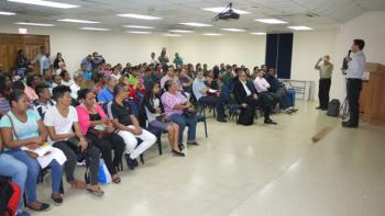 Personal de Aduanas presente en el I Foro del Agua