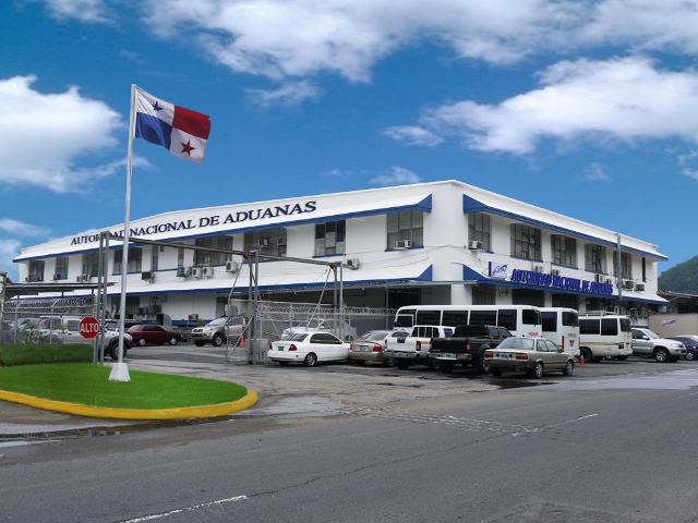 edificio pintado y remodelado