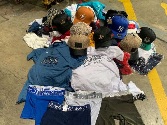 gorras 2