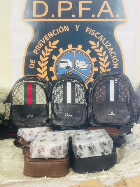 mochilas decomiso