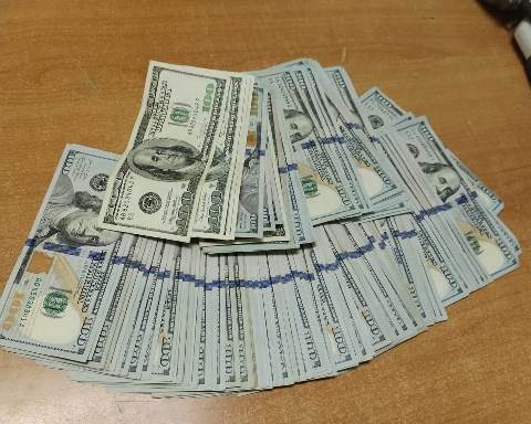dinero tocumen